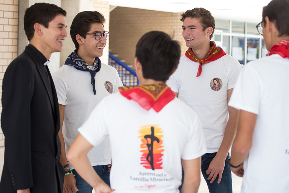Formación espiritual y en valores del Instituto Antes Puebla